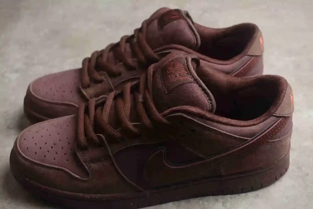 Nike Dunk Low Premium SB ‘City of Love Collection – Burgundy Crush’ FN0619‑600