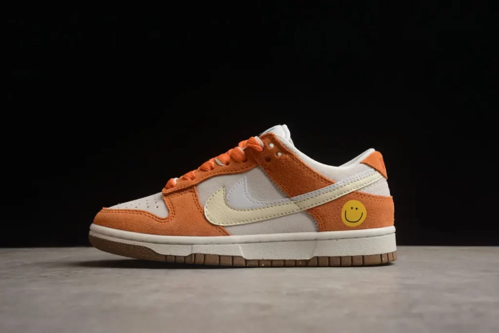 nike SB Dunk Low SE milk white orange/off-white double hook