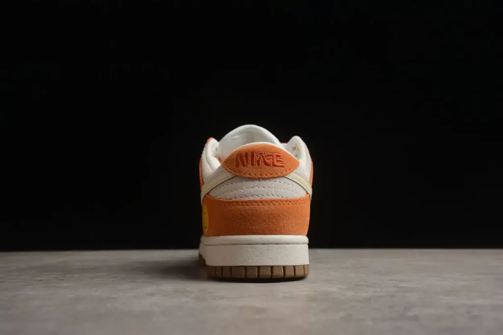 nike SB Dunk Low SE milk white orange/off-white double hook