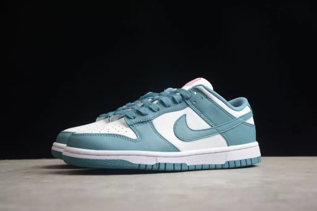 Nike SB Dunk Low ‘Noise Aqua’ FJ0739‑100