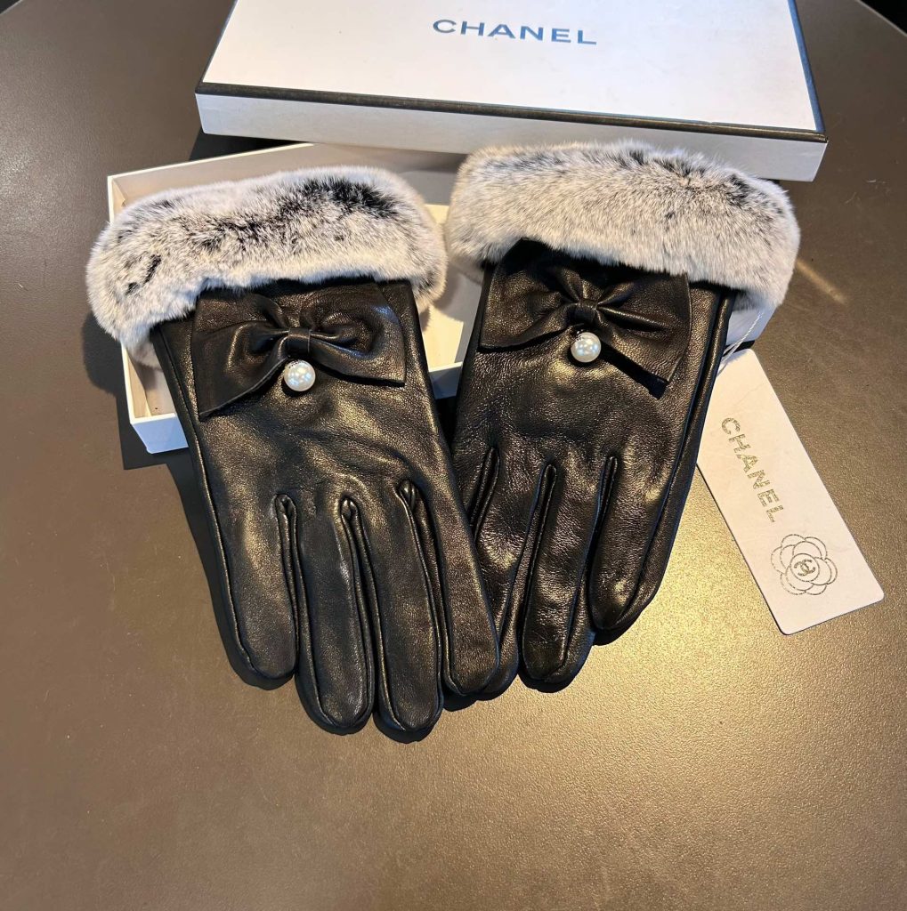 Chanel Autumn/Winter Lazy Rabbit Fur Lambskin Gloves