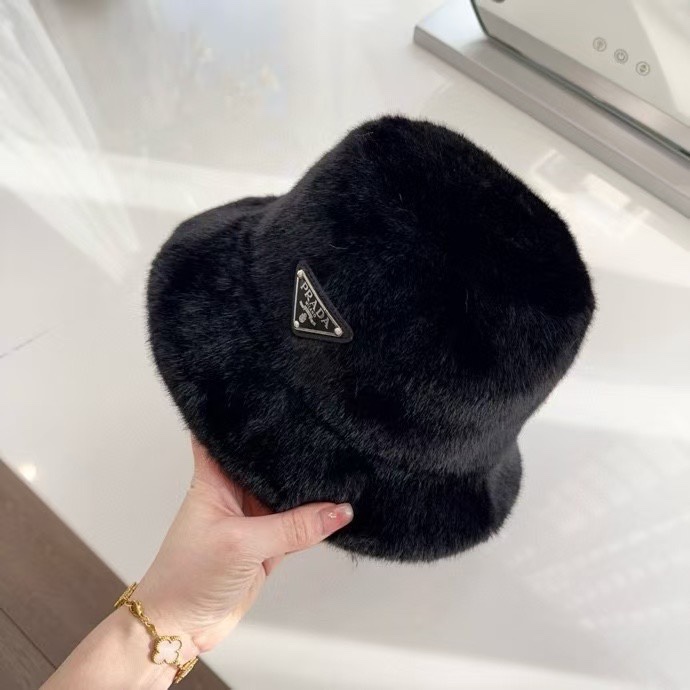 Prada Premium Fisherman Hat!   Luxuriously Custom-Made with Mink Fur, Featuring a Soft and Fluffy Texture.