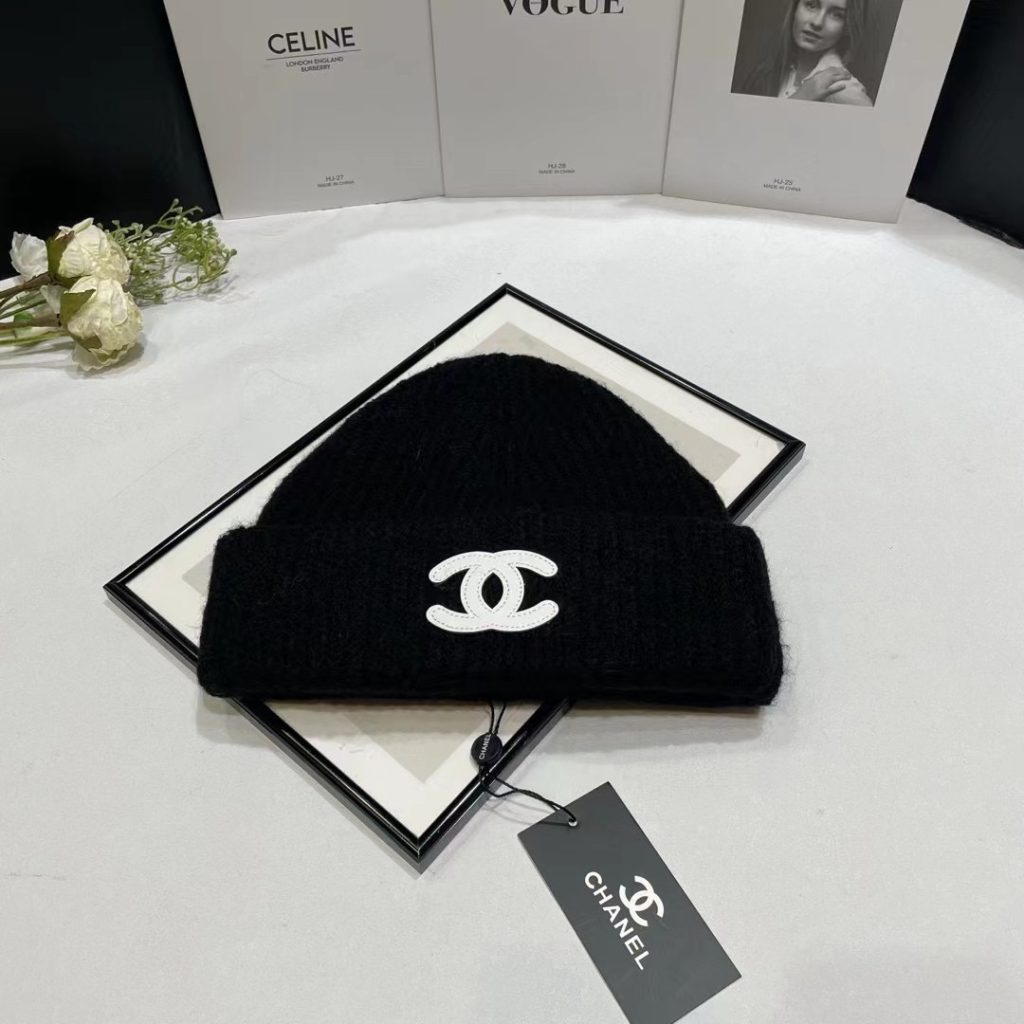 CHANEL Autumn-Winter New Collection: Cold Weather Knit Hat