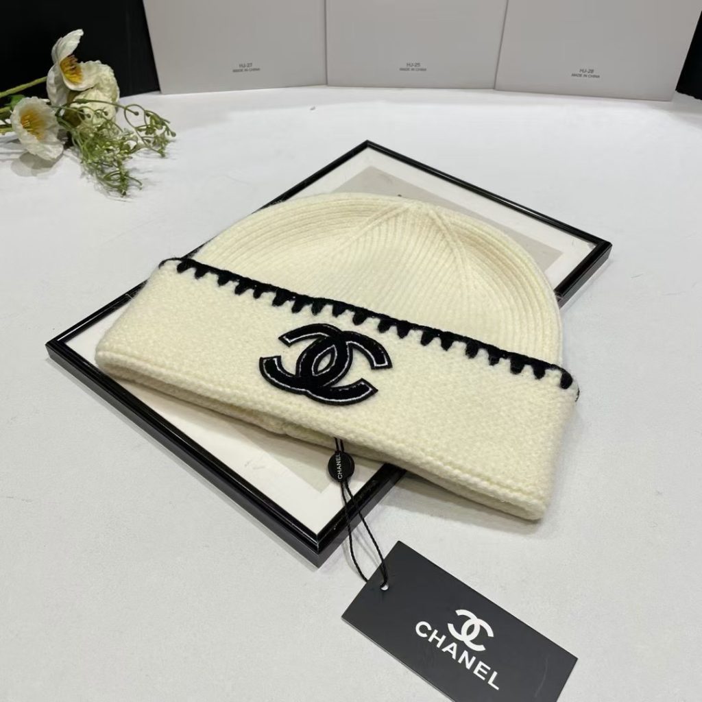 CHANEL Autumn-Winter New Collection: Cold Weather Knit Hat