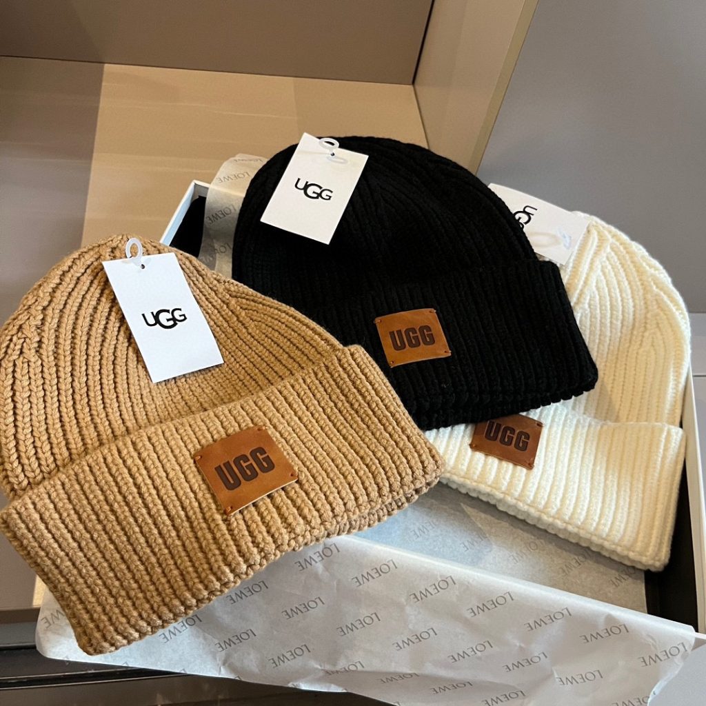 UGG New Striped Contrast Color Knit Hat