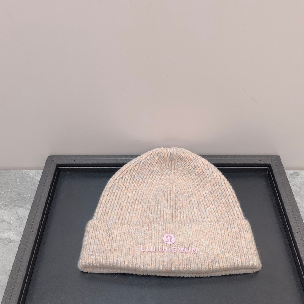 LuLulemon Autumn-Winter New Collection: Cold Weather Knit Hat