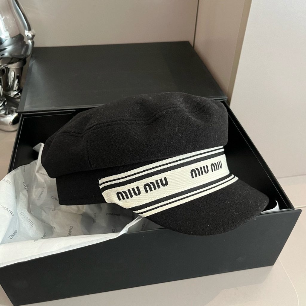 MIU MIU Autumn-Winter New Duckbill Military Cap, Wool Military Hat