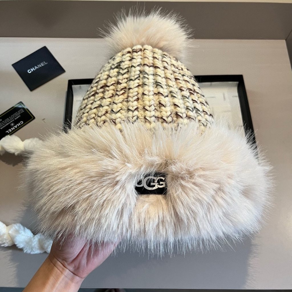 UGG Autumn-Winter New Earflap Hat, Thickened Lining for Ultimate Warmth