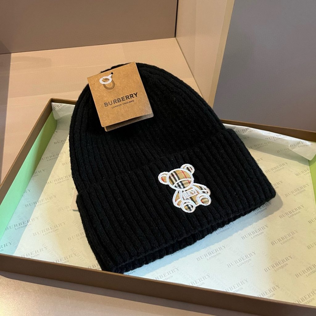 Burberry Bear Knitted Hat