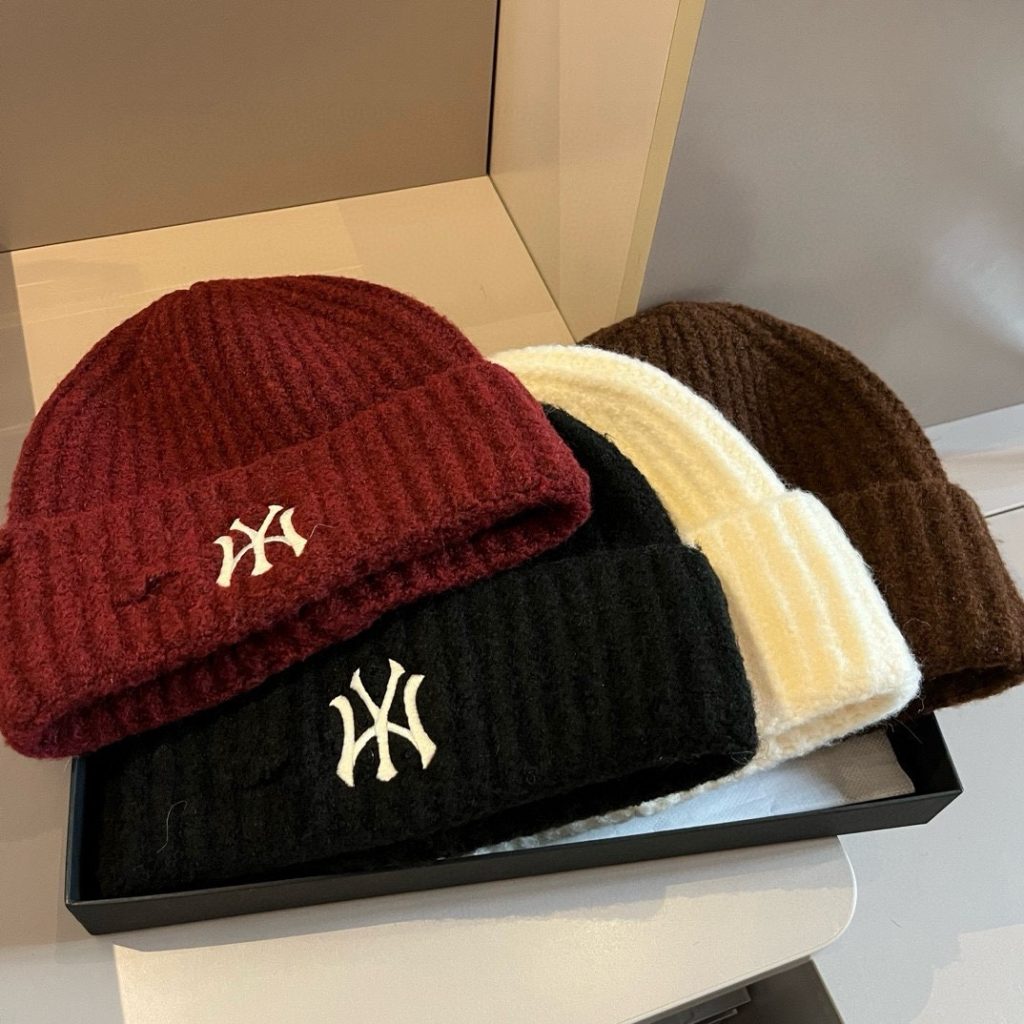 MLB Trendy Knit Beanie Hat, Unisex Design