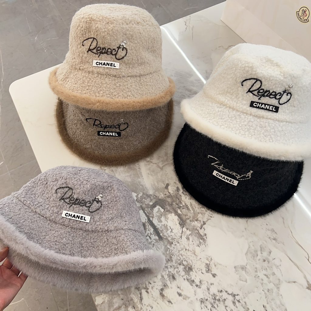 CHANEL 2024 Autumn and Winter Chanel-Style Embroidered Plush Fisherman Hat   Classic, Versatile, and Casual – Stylish and Beautiful!