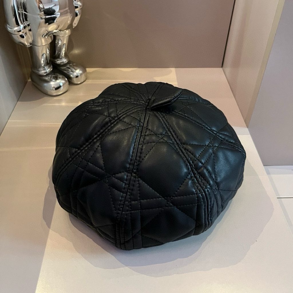 Dior Autumn and Winter Beret, Diamond-Pattern Pumpkin Hat, Washed Leather Fabric, Head Circumference 57cm