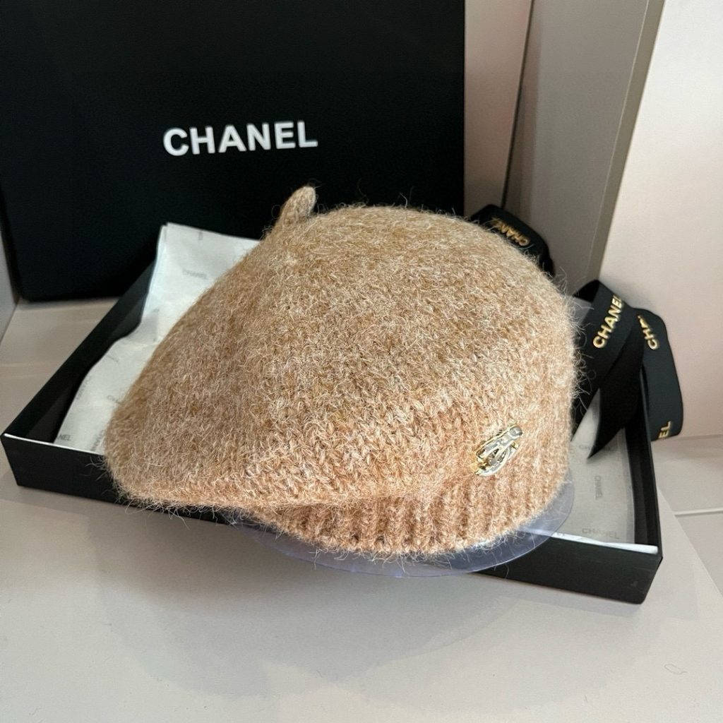 CHANEL Wool Beret, Knitted Beret, Versatile Style