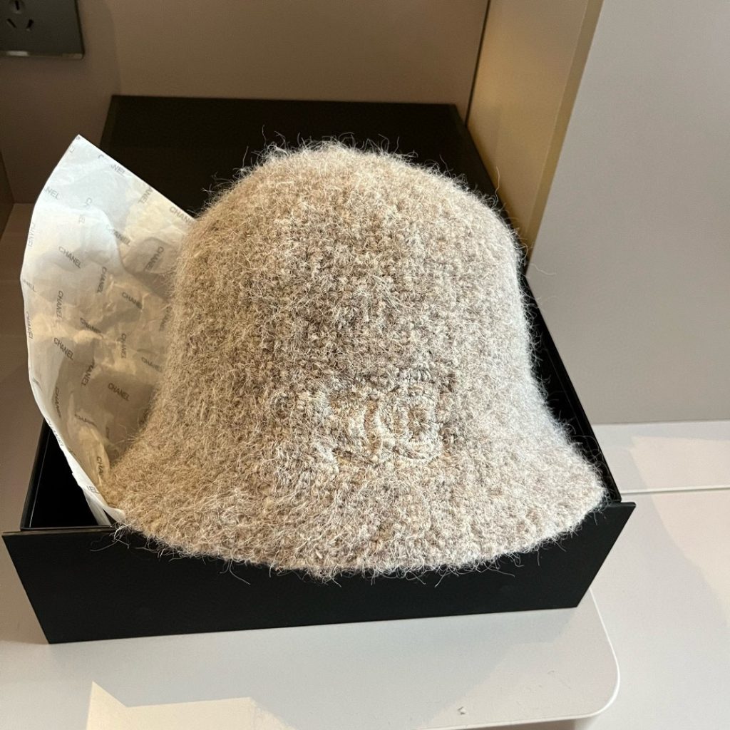 CHANEL New Wool Handheld Fisherman Hat, Simple and Elegant Aristocratic Style, Head Circumference 57cm