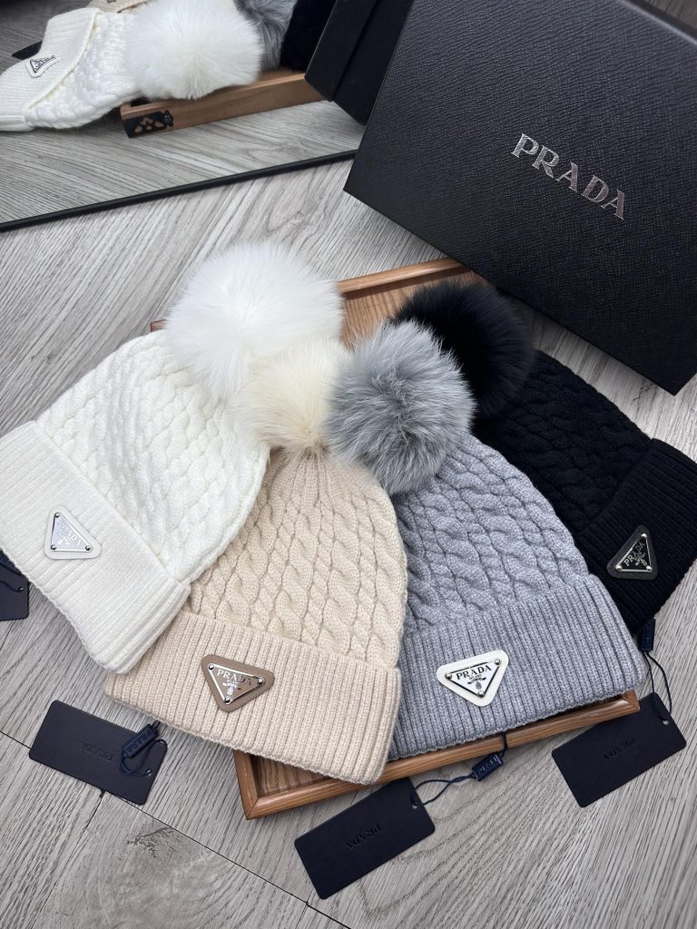 Prada Classic Knit Wool Beanie! A Winter Favorite for Every Fashionable Girl!