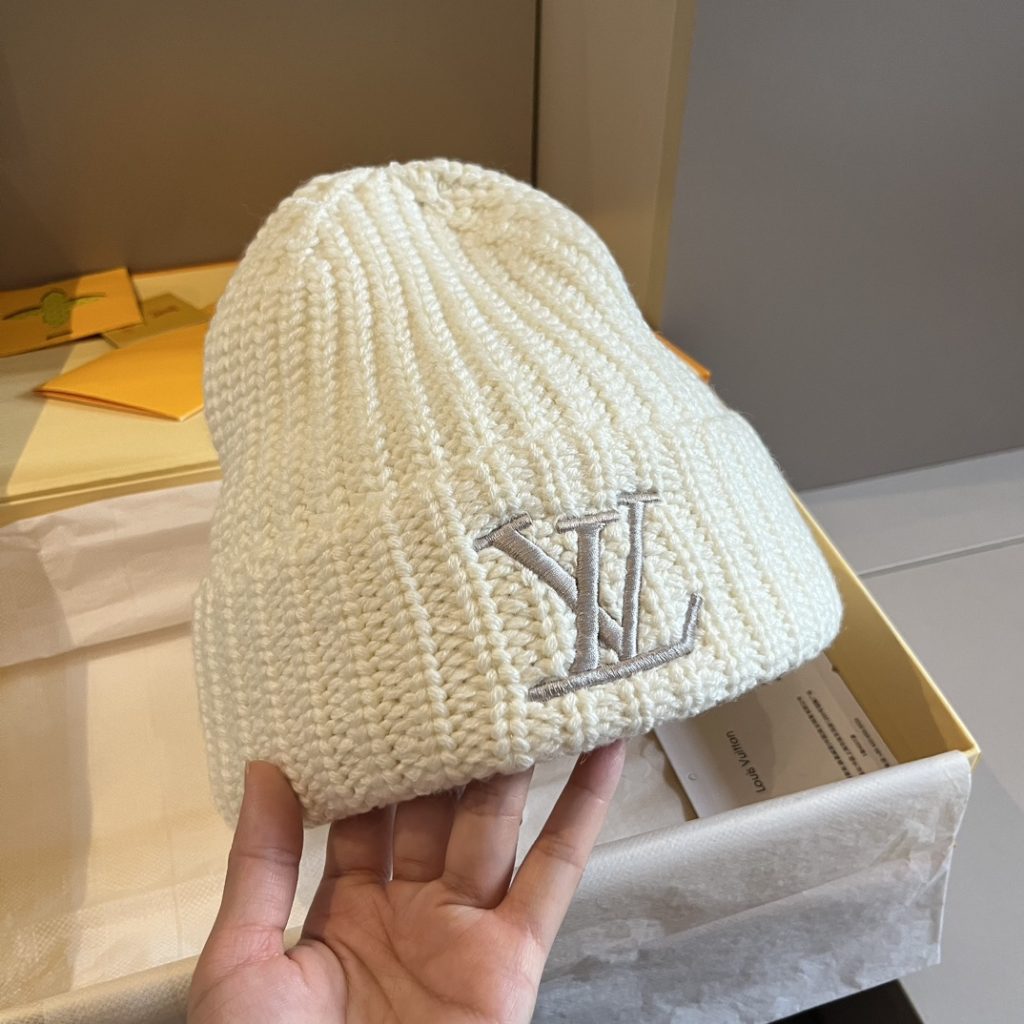 LV Louis Vuitton Boutique Knit Beanie, Unisex Design