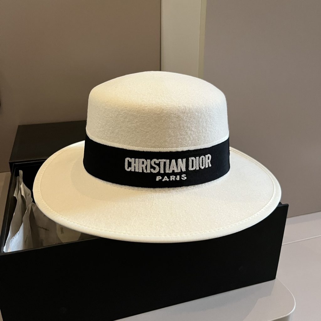 Dior Autumn-Winter New Wool Fedora Hat, Flat-Top Design, Made from 100% Wool Fabric, 57cm Head Circumference