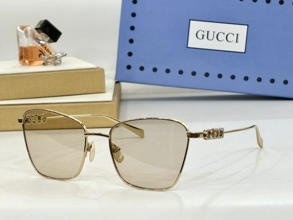 Gucci Sunglasses MODEL：GG1851O