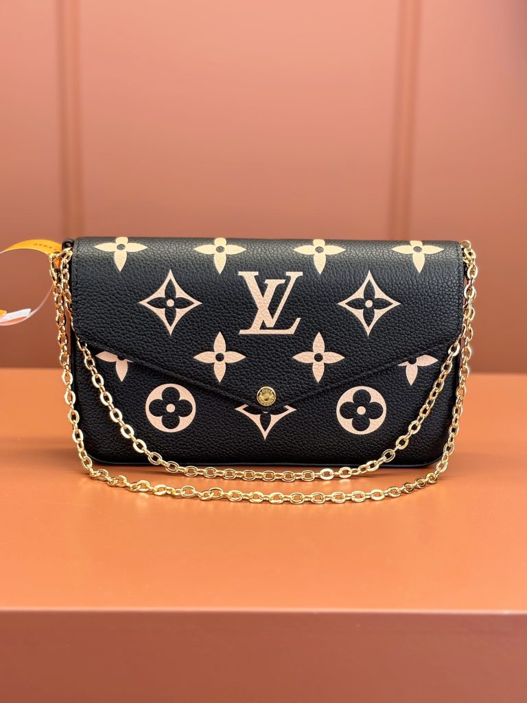 Louis Vuitton POCHETTE FÉLICIE Chain Bag (black)