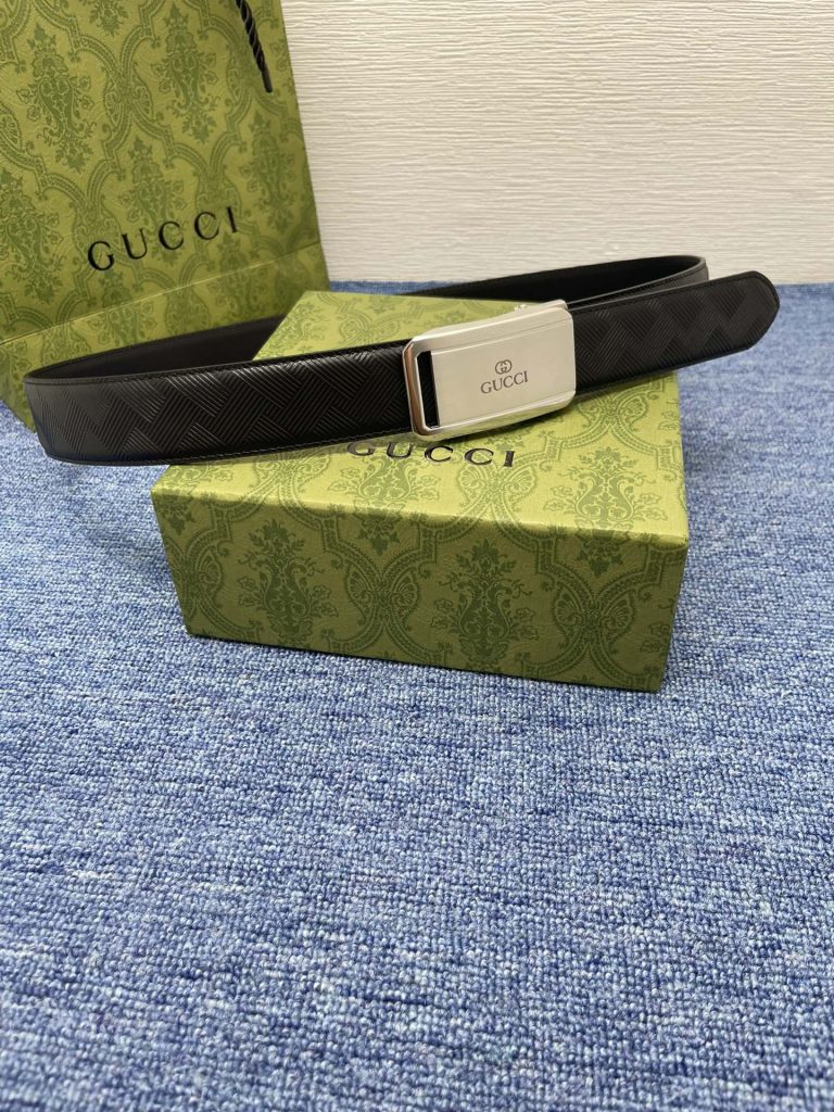 GUCCI New Horizontal Strap, Double G Buckle, 4.0cm