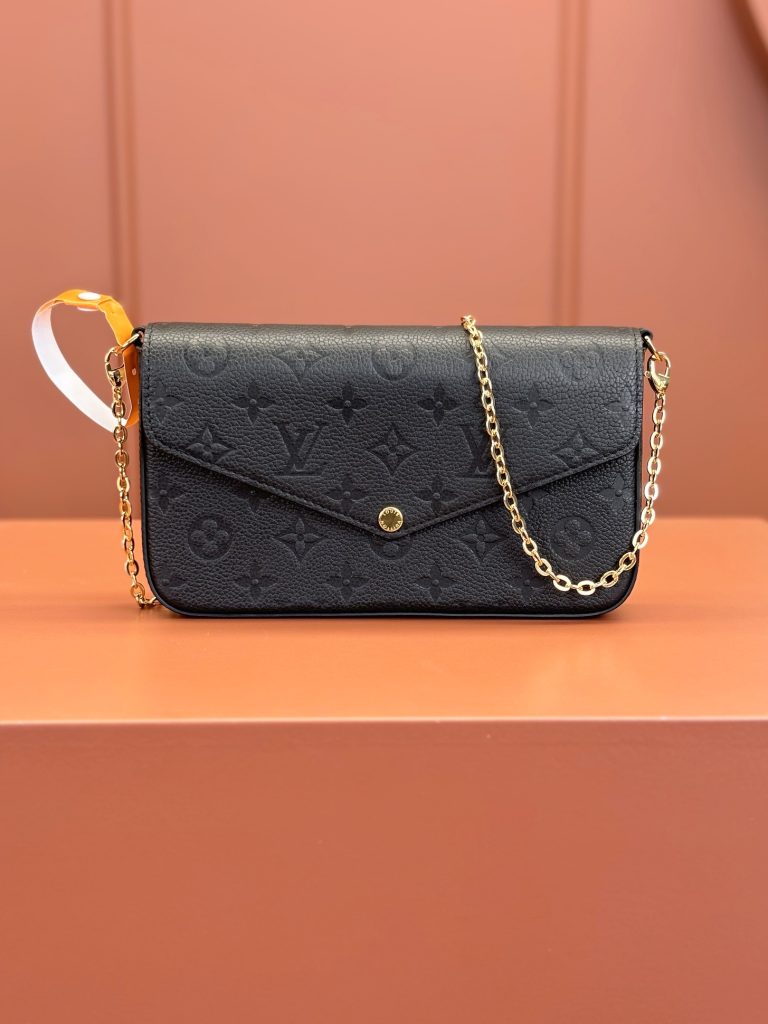 Louis Vuitton POCHETTE FÉLICIE Chain Bag (black)