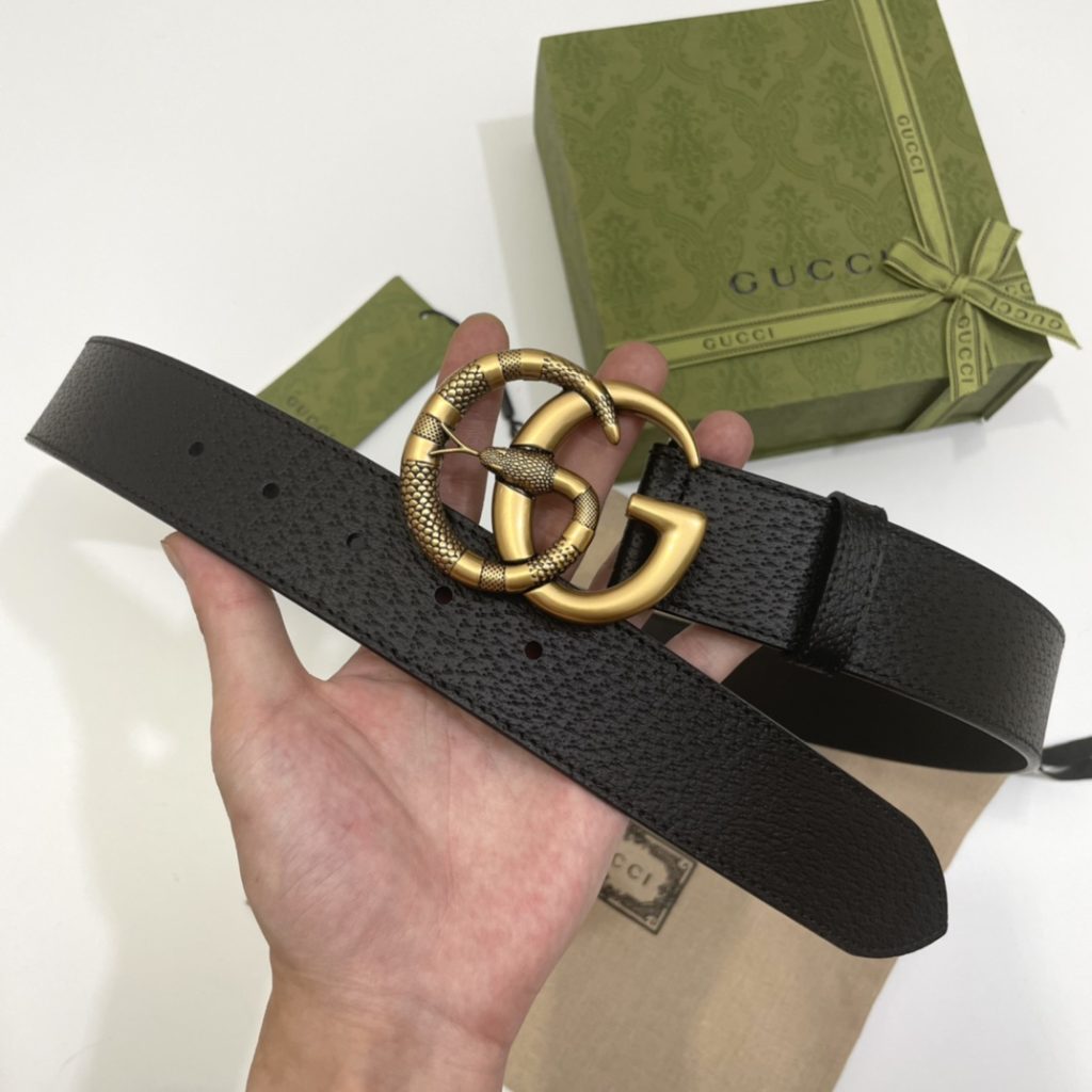 GUCCI New Horizontal Strap, Double G Buckle, 4.0cm