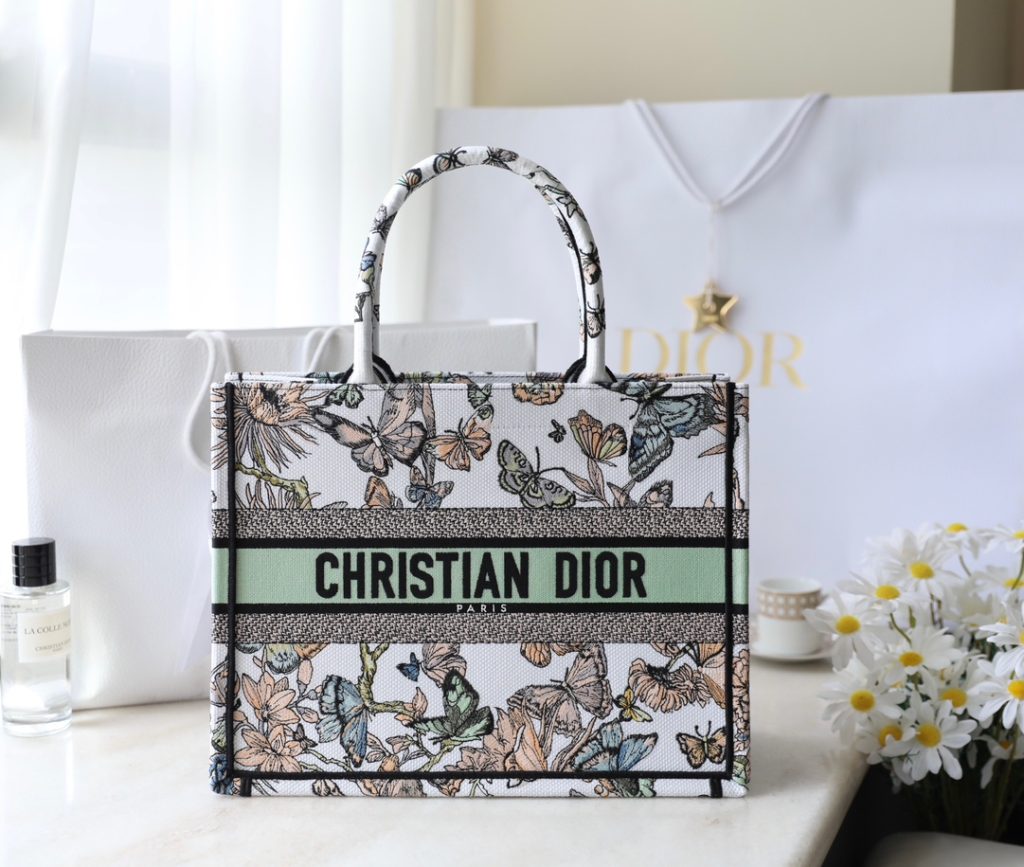 Dior Tote – Herbarium Embroidery