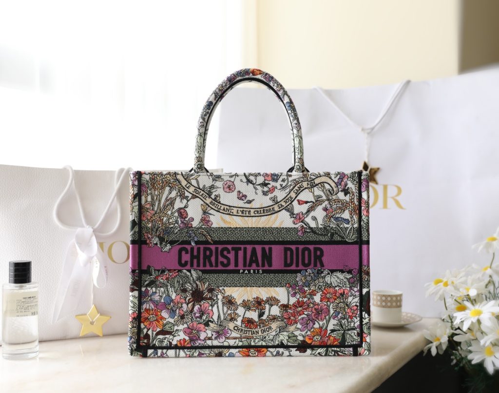 Dior Book Tote – 4 Saisons Automne Soleil