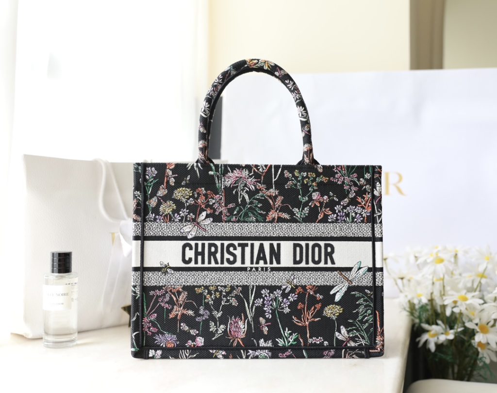 Dior Book Tote – Herbarium Embroidery