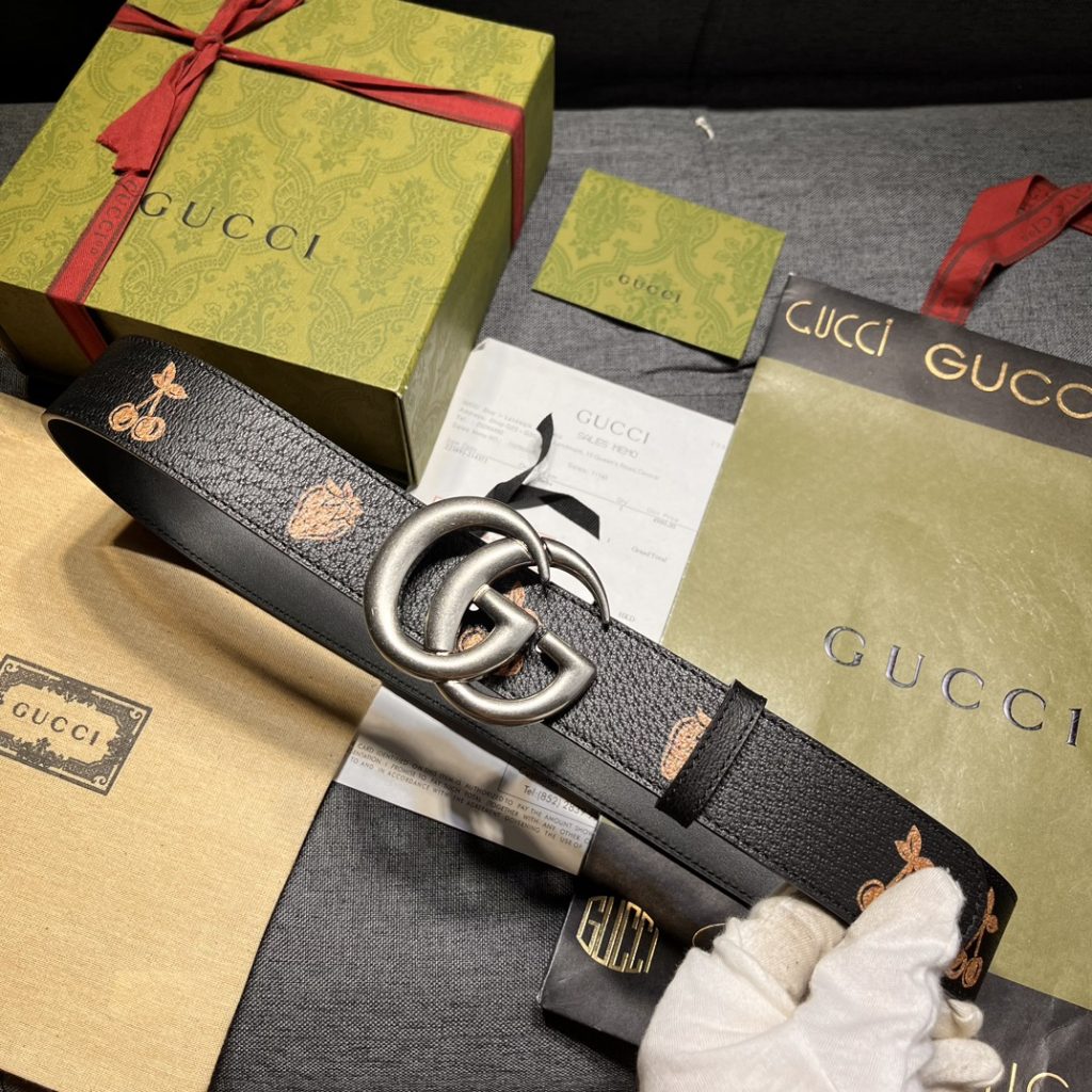 GUCCI New Horizontal Strap, Double G Buckle, 4.0cm