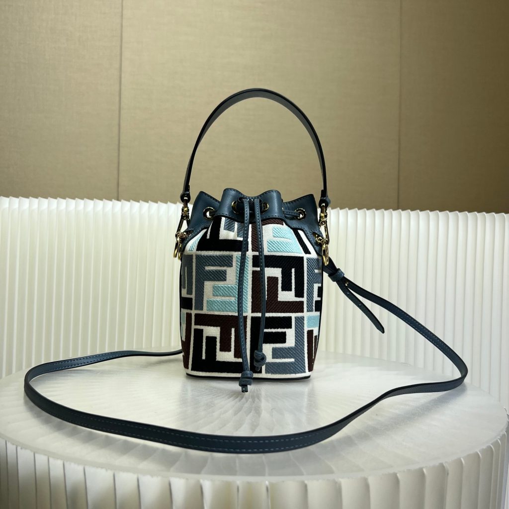 Fendi Mon Tresor Small Bucket Bag