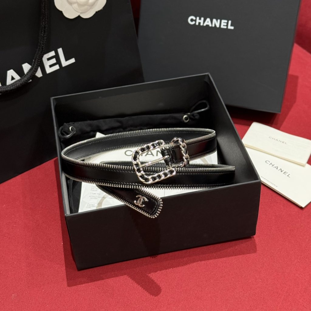 Chanel New Women’s Belt – Reversible Zipper Belt in Premium Leather