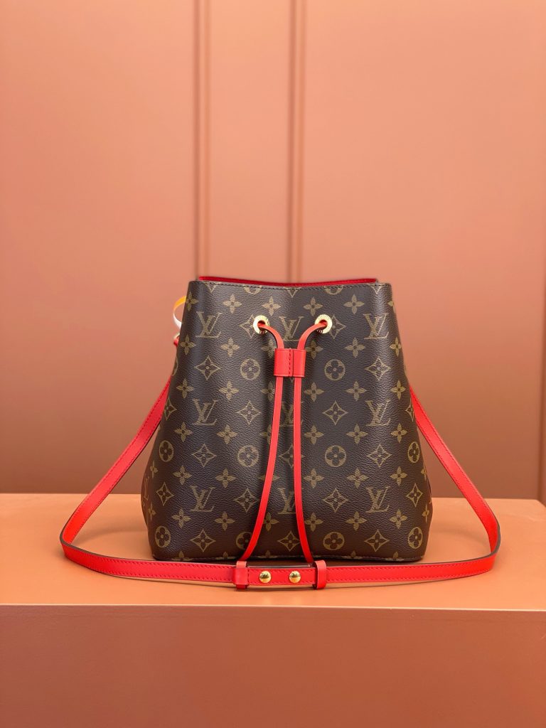 Louis Vuitton NÉONOÉ Medium Handbag