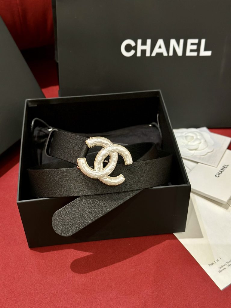 Chanel Women’s Fashion Tail Logo Edition