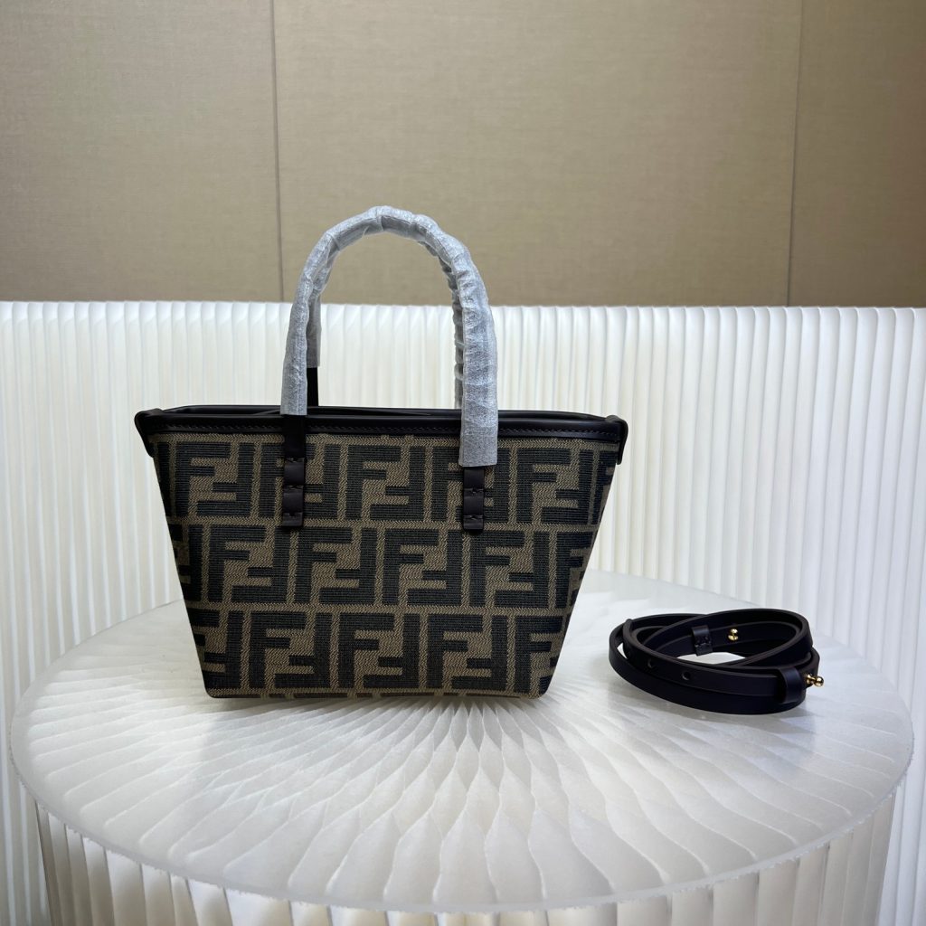 Fendi Classic Monogram Roll Mini Basket coffee brown