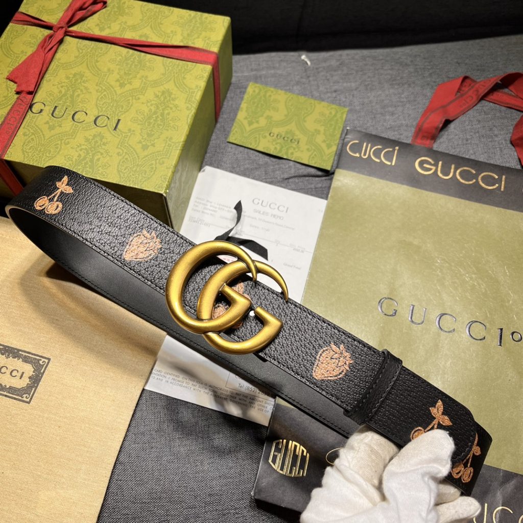 GUCCI New Horizontal Strap, Double G Buckle, 4.0cm