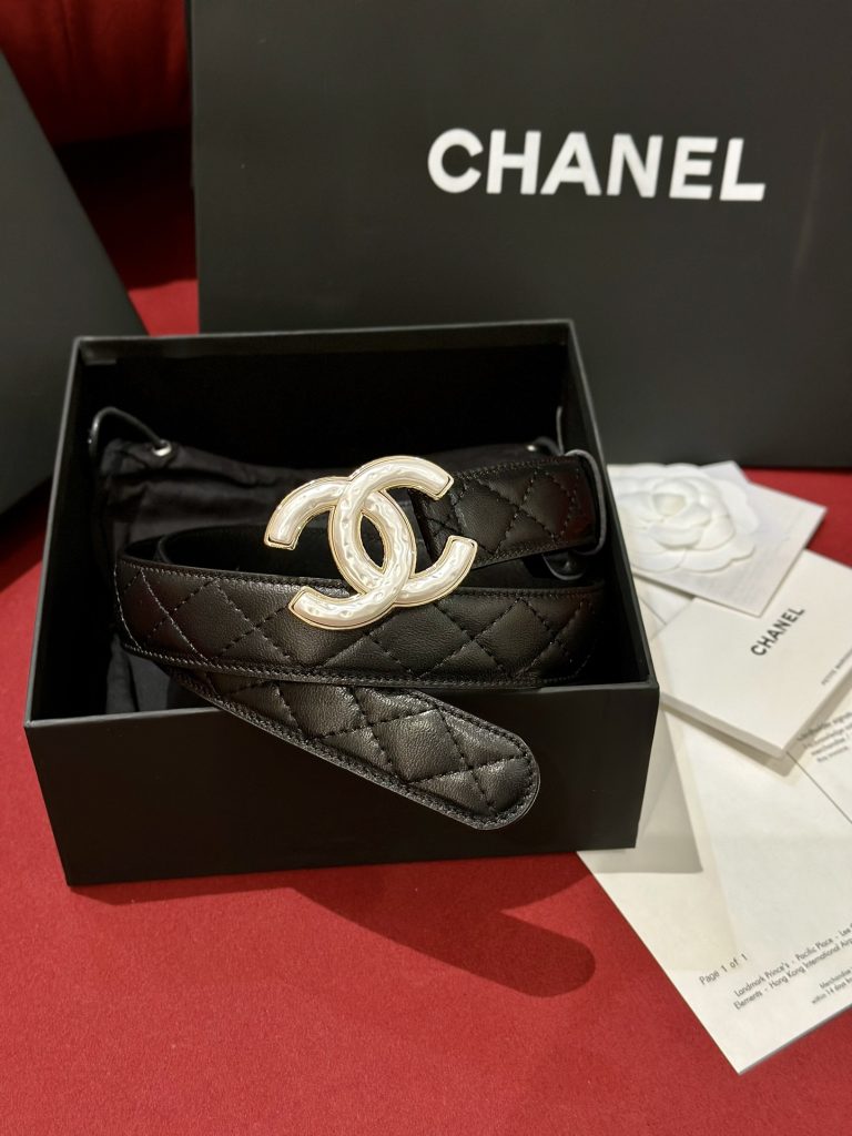 Chanel Women’s Fashion Tail Logo Edition