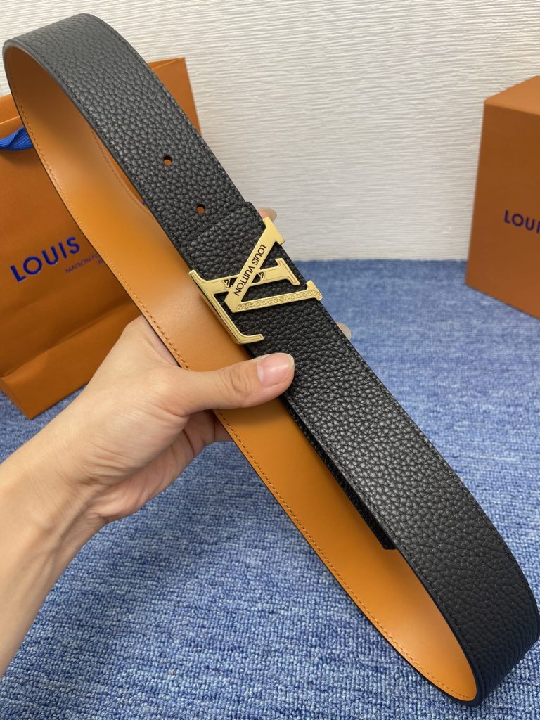 Louis Vuitton New Men’s Reversible Belt