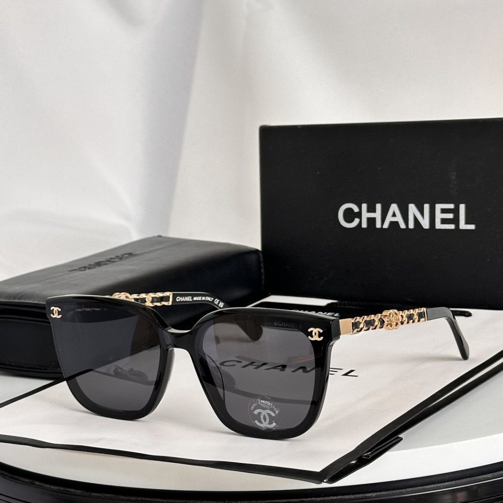 Chanel Sunglasses MODEL：CH0537