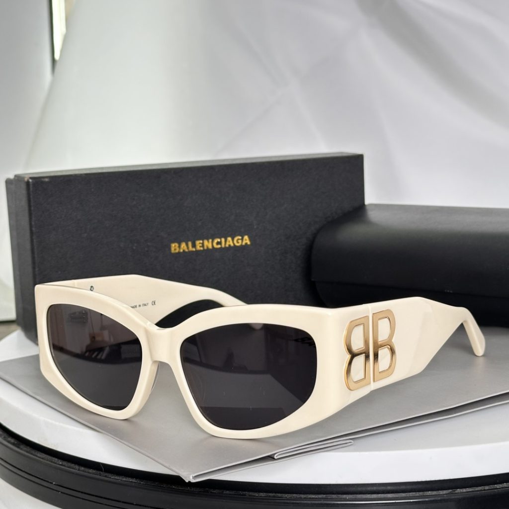 Balenciaga Sunglasses MODEL：BB0321S