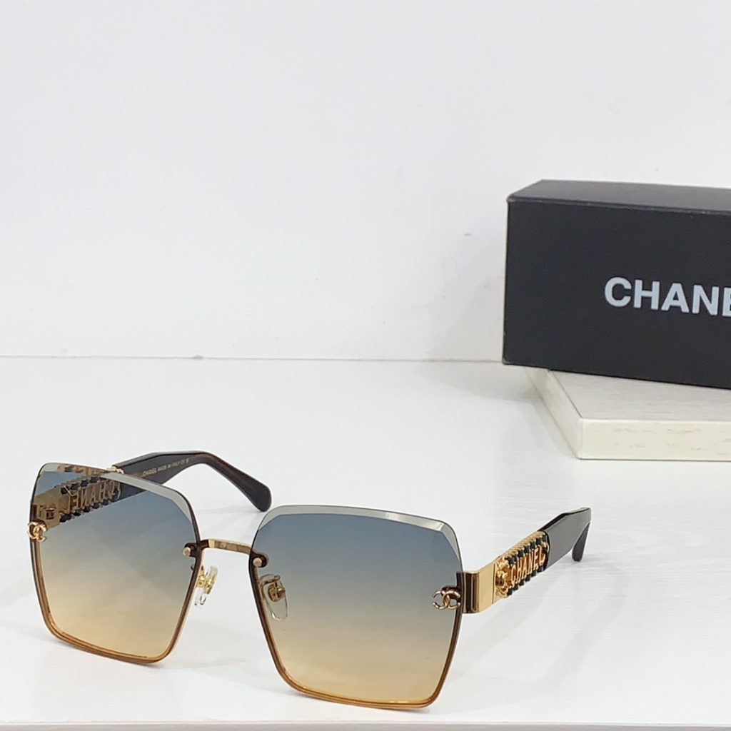 Chanel Sunglasses MODEL：CH8041