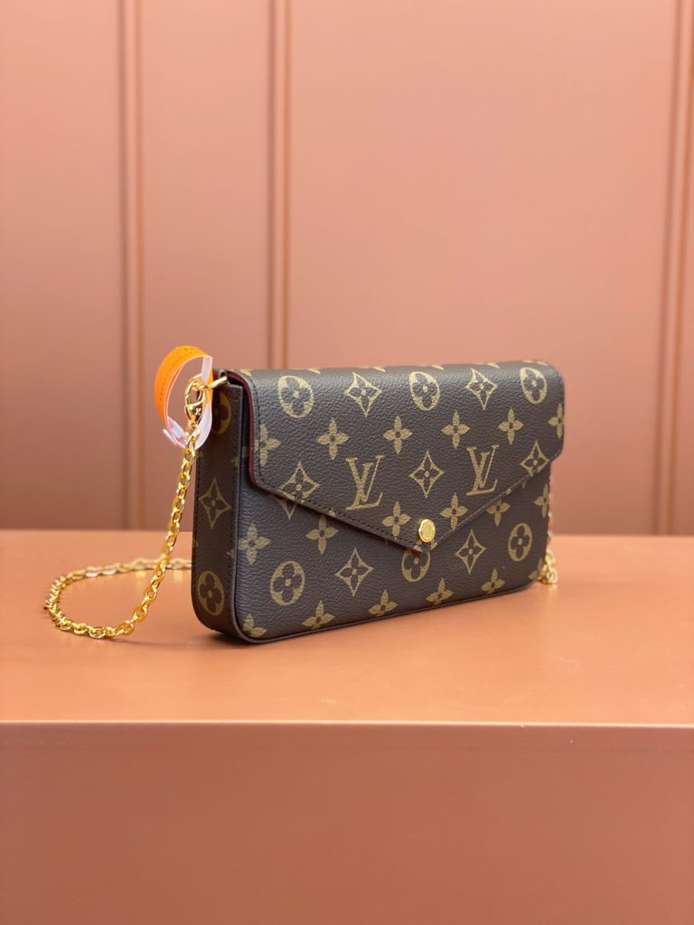 Louis Vuitton POCHETTE FÉLICIE Chain Bag