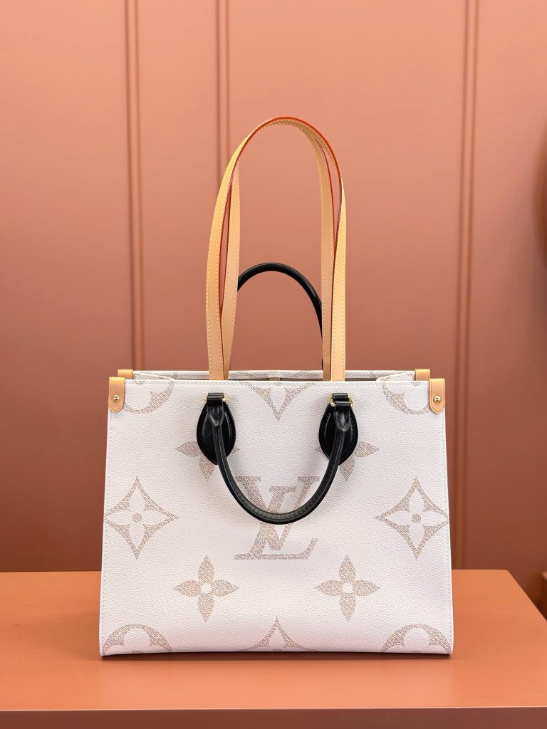 Louis Vuitton ONTHEGO Medium Handbag