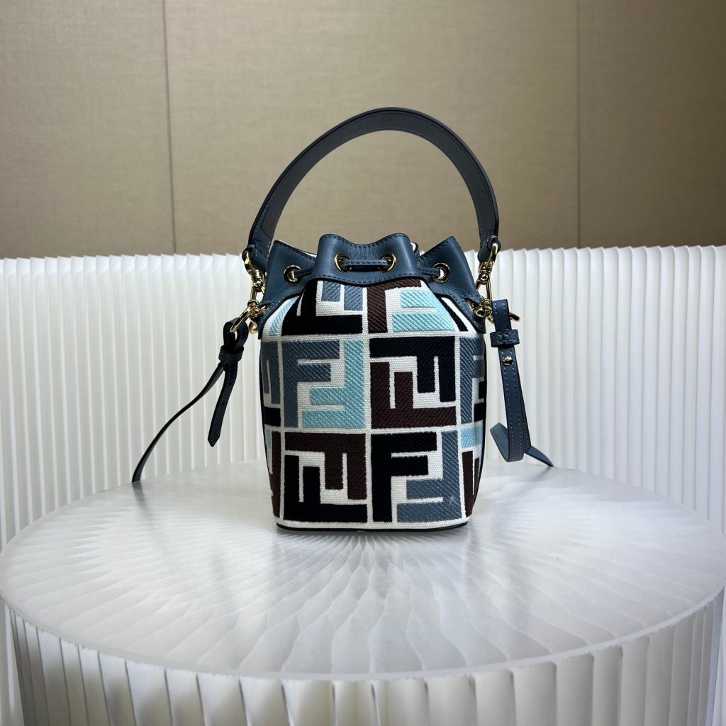 Fendi Mon Tresor Small Bucket Bag