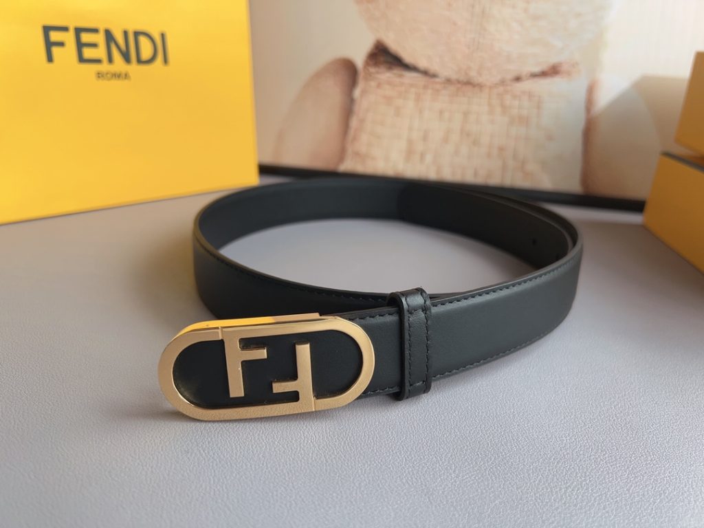 Fendi Women’s 3.0cm Leather Belt with Signature Logo Metal Buckle