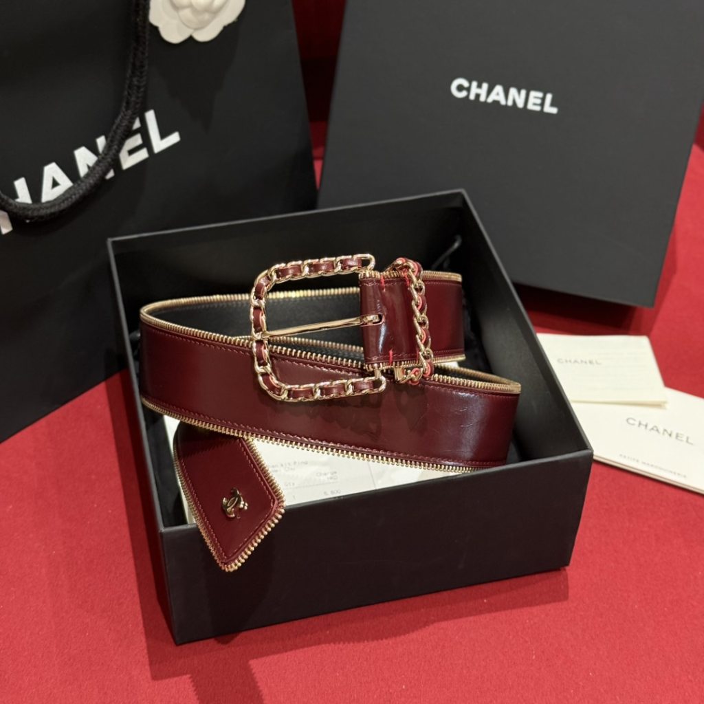 Chanel New Women’s Belt – Reversible Zipper Belt in Premium Leather