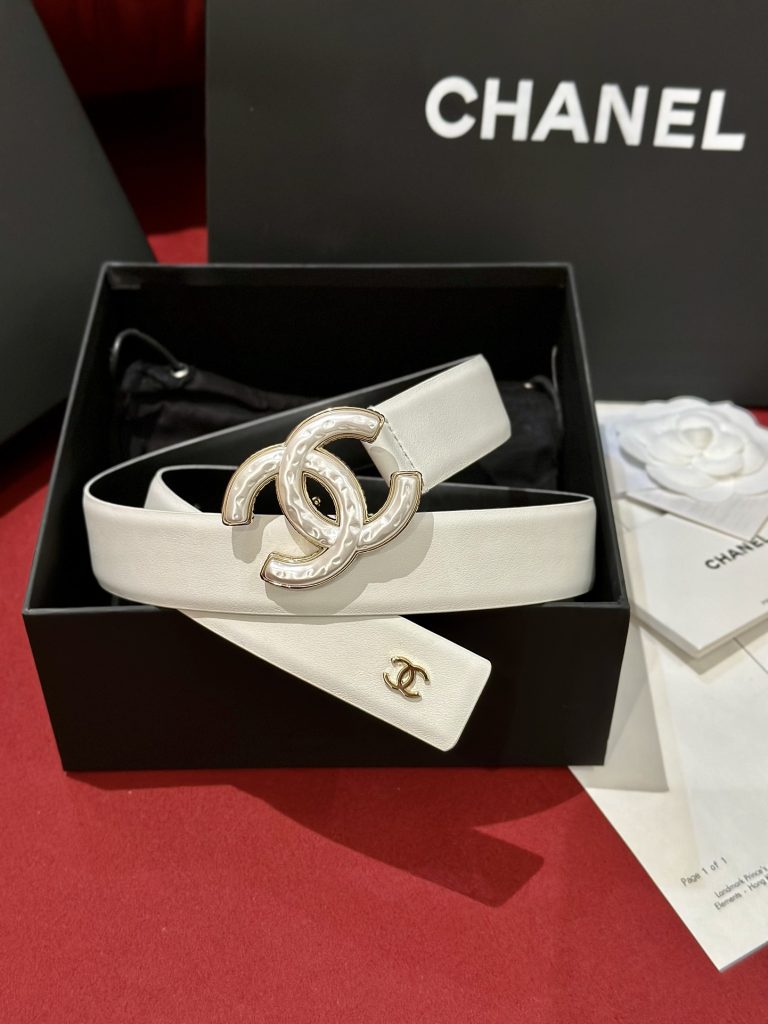 Chanel Women’s Fashion Tail Logo Edition