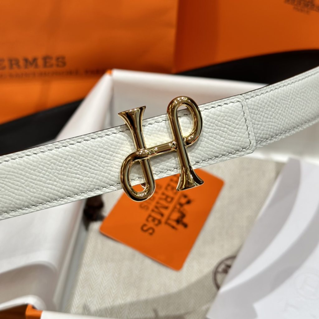 Hermès New Women’s Belt with Palladium-Plated Metal Buckle, Double-Sided Swift & Epsom Calf Leather Strap