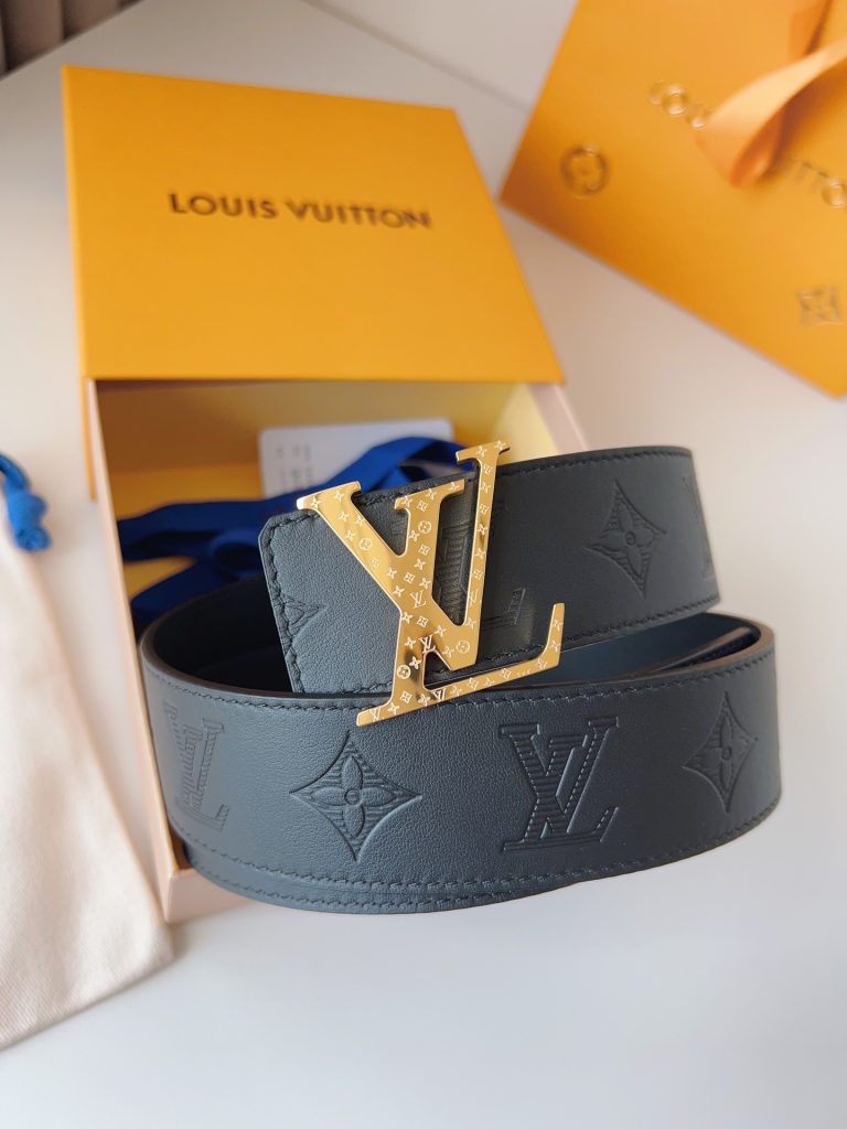 Louis Vuitton New Men’s Reversible Belt