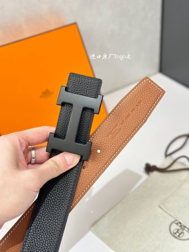 Hermès 5382 BELT BUCKLE & REVERSIBLE LEATHER STRAMM